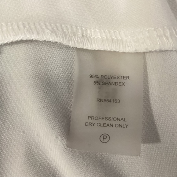 Calvin Klein Pleated Front Crew Neck Sleeveless Tank - PL - Picture 5 of 6